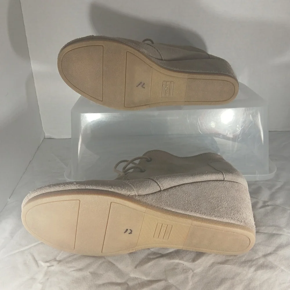 TOMS Desert Wedge Taupe Suede Lace Up Ankle Boots Womens 9.5 Chukka‎ Heel 300216